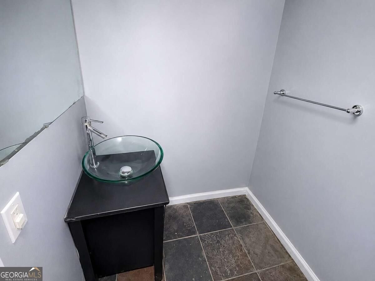 223 Childs Drive Atlanta - Photo 11