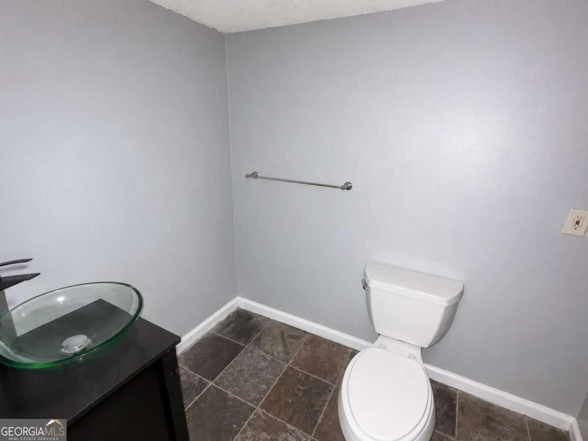 223 Childs Drive Atlanta - Photo 12
