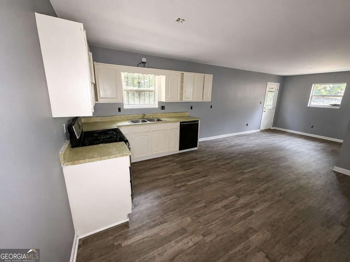 223 Childs Drive Atlanta - Photo 9