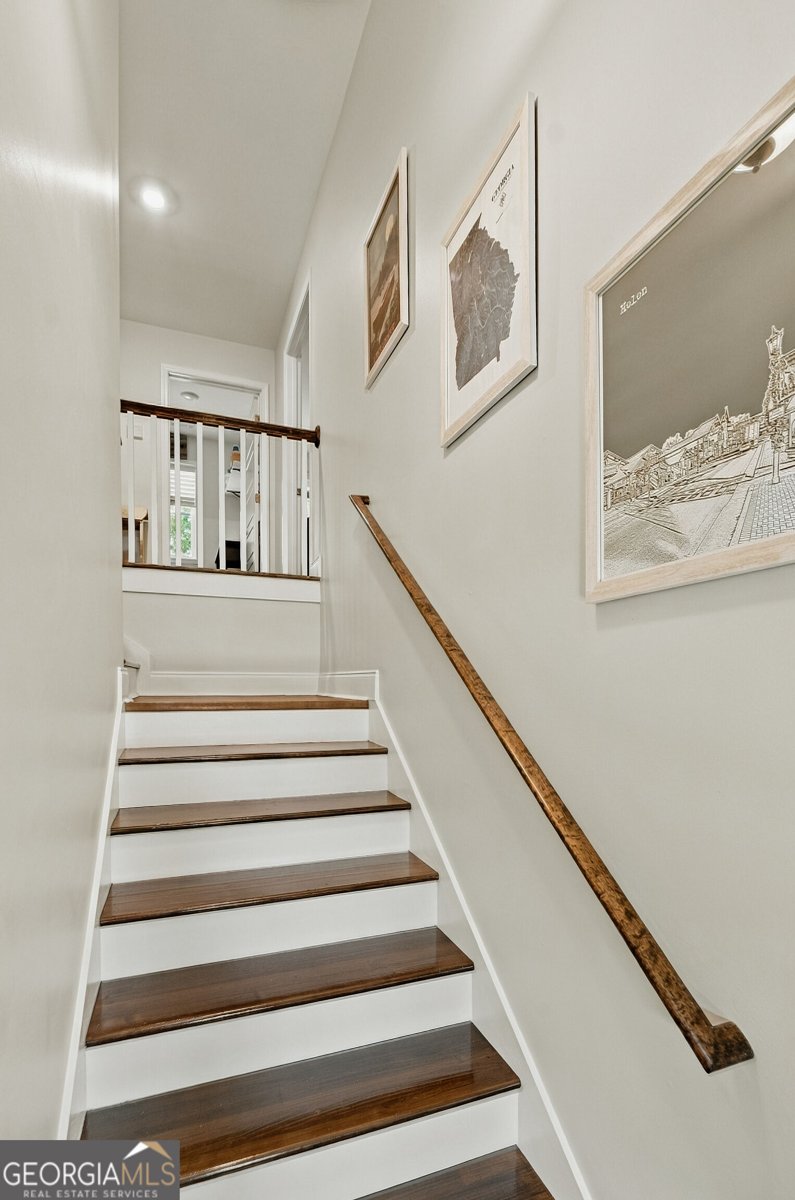 709 Springhill Drive Gray - Photo 26