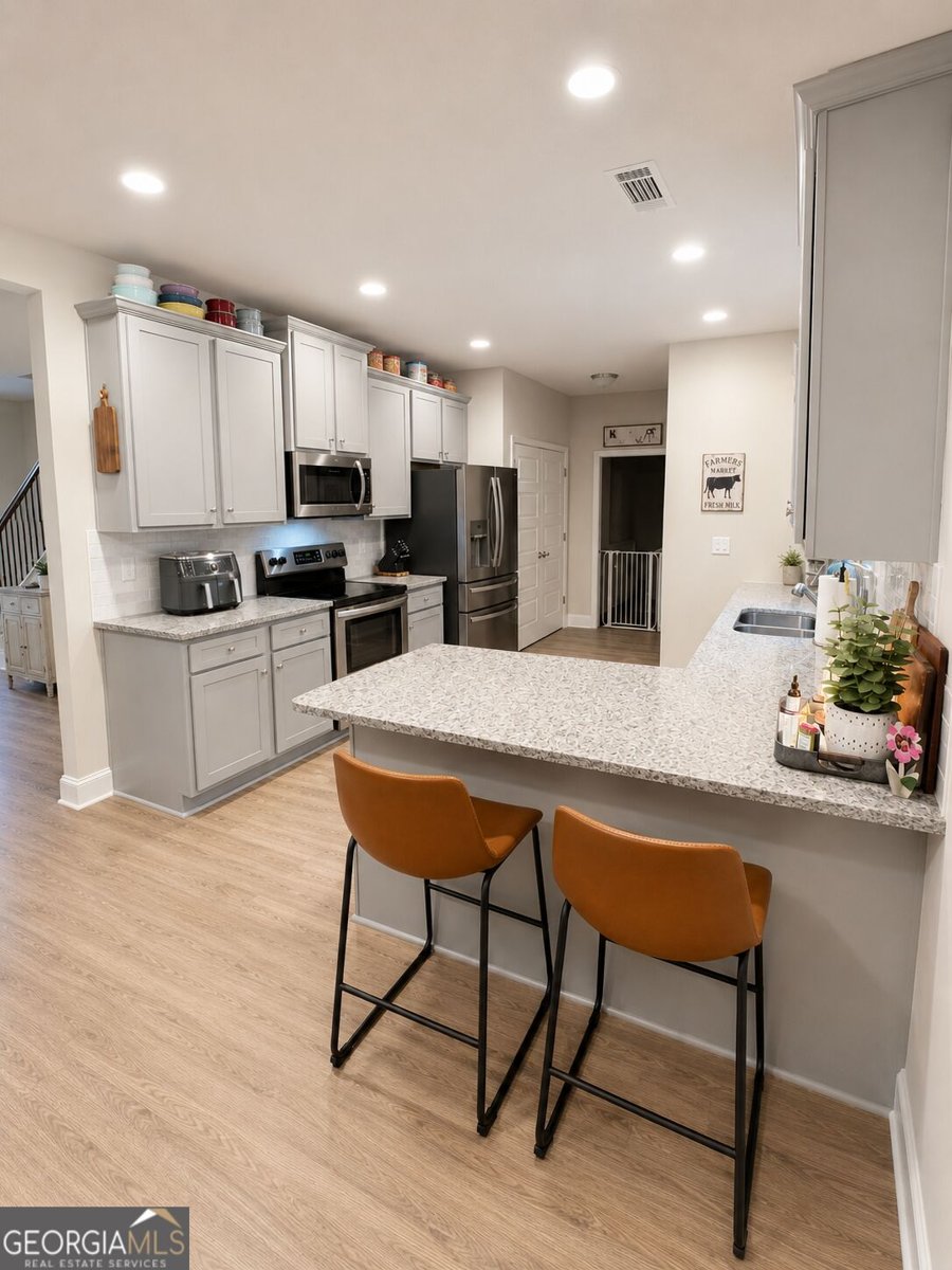 896 Crescent Lane Griffin - Photo 10