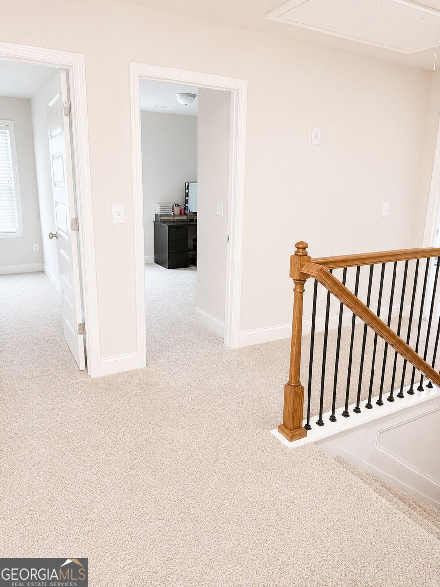 896 Crescent Lane Griffin - Photo 18