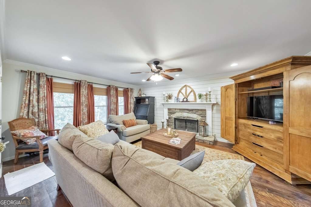 708 Kirkwood Circle Woodstock - Photo 6