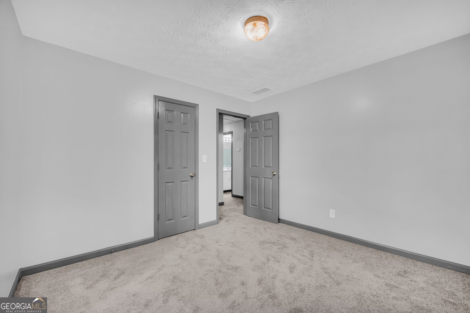 135 Sara Drive Covington - Photo 31