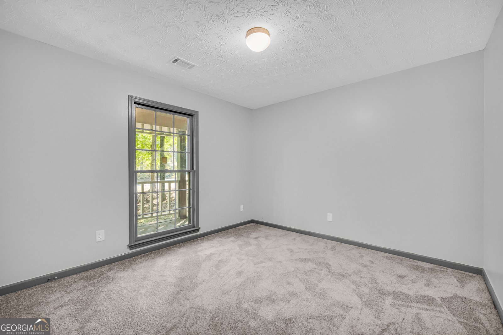 135 Sara Drive Covington - Photo 32