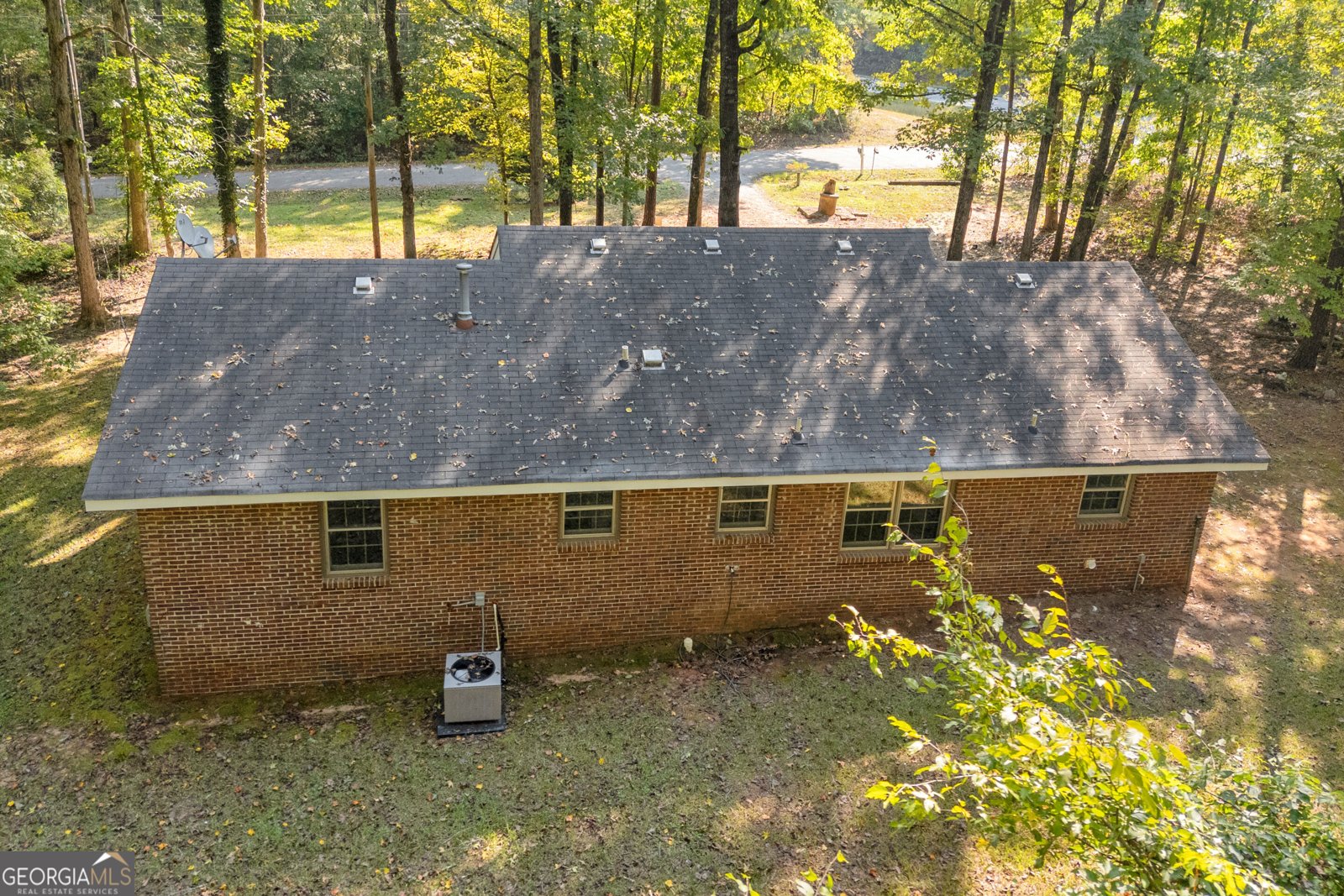 135 Sara Drive Covington - Photo 8