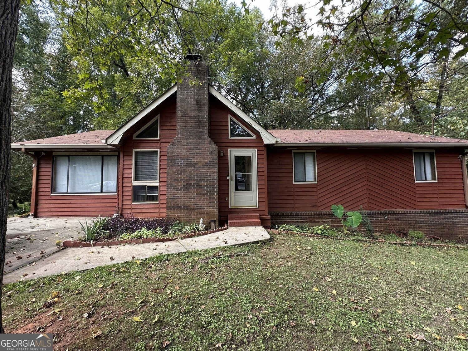 6248 Cathedral Lane Lithonia - main photo