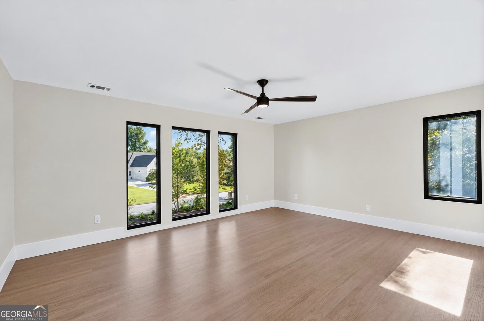 9290 Prestwick Club Drive Johns Creek - Photo 32