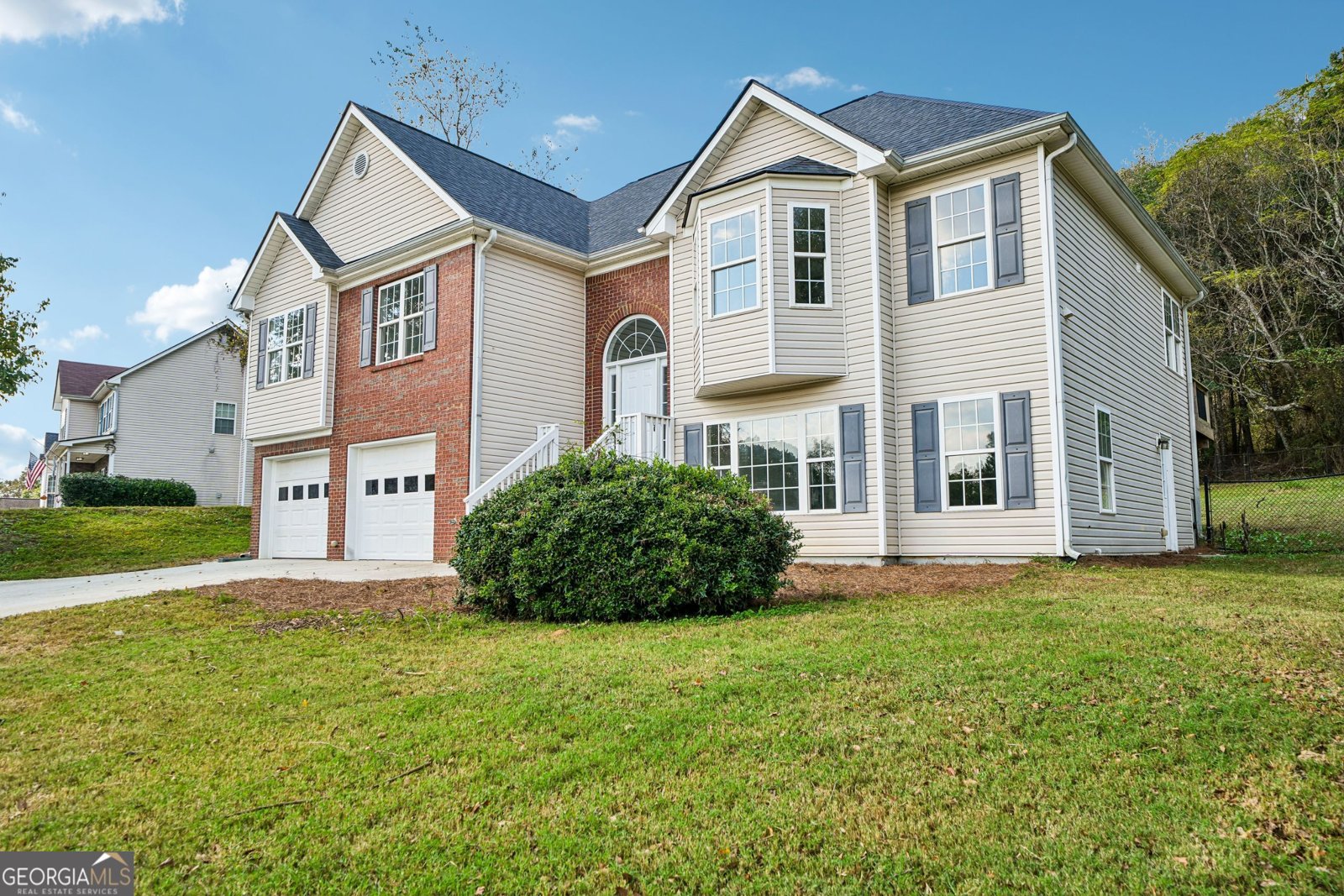 1709 Wyntercreek Lane Hoschton - main photo
