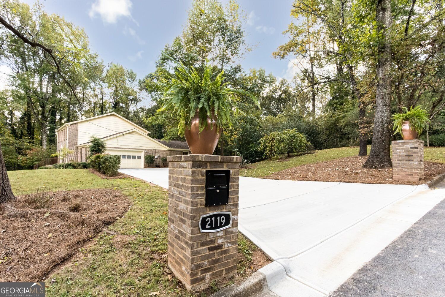 2119 Gunstock Drive Stone Mountain - Photo 10