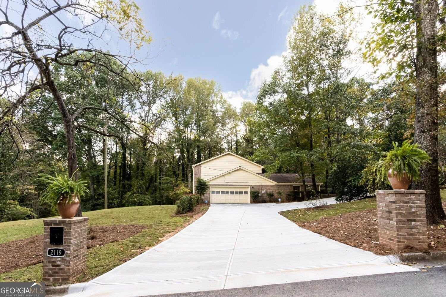2119 Gunstock Drive Stone Mountain - Photo 9