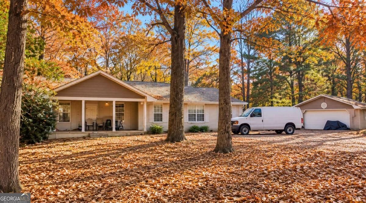 2064 Killian Hill Road Snellville - main photo