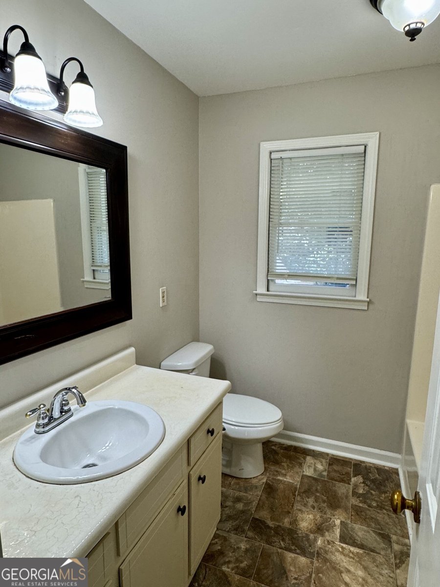 147 Windermere Circle Macon - Photo 12