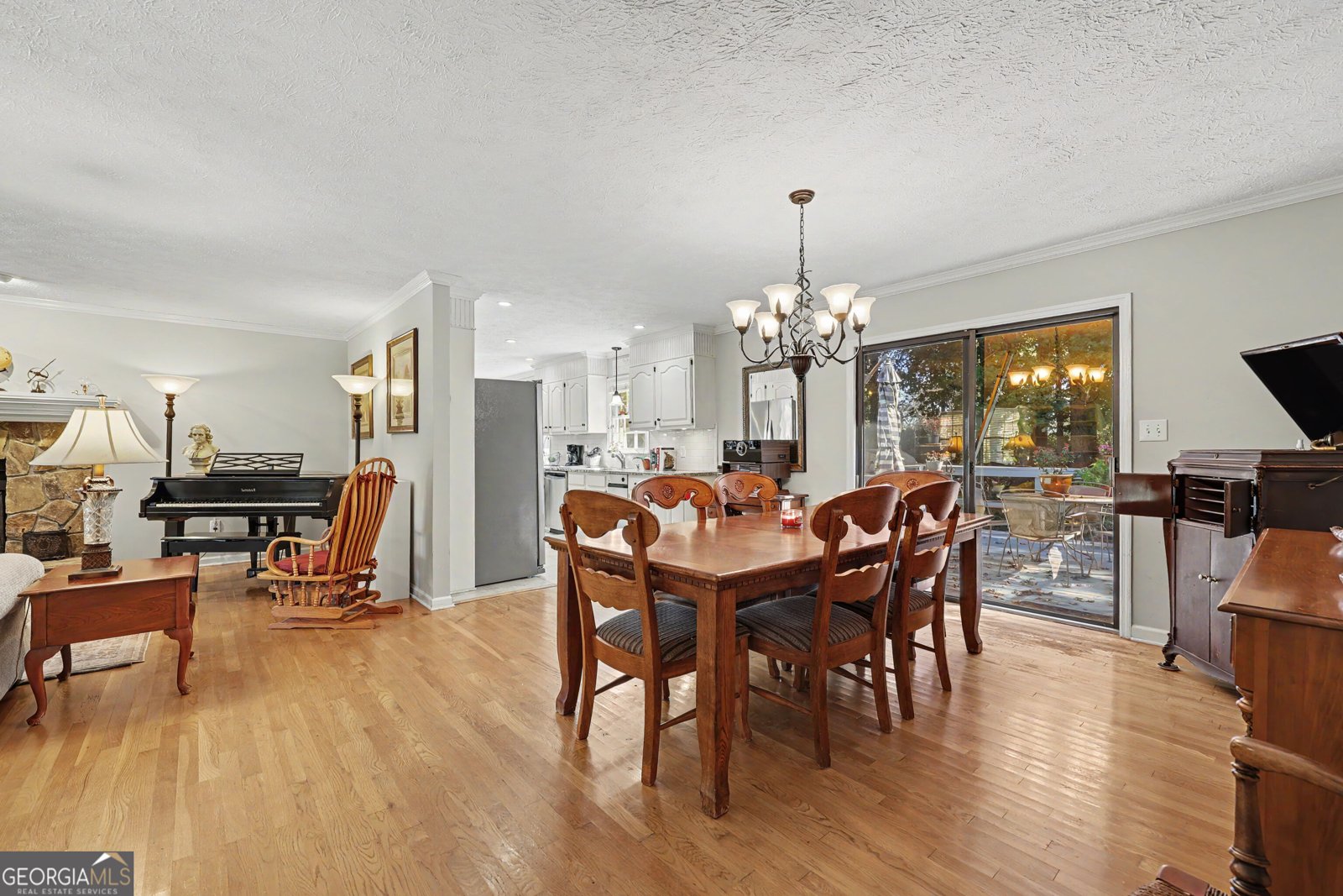 4409 Hidden Oaks Drive Flowery Branch - Photo 8