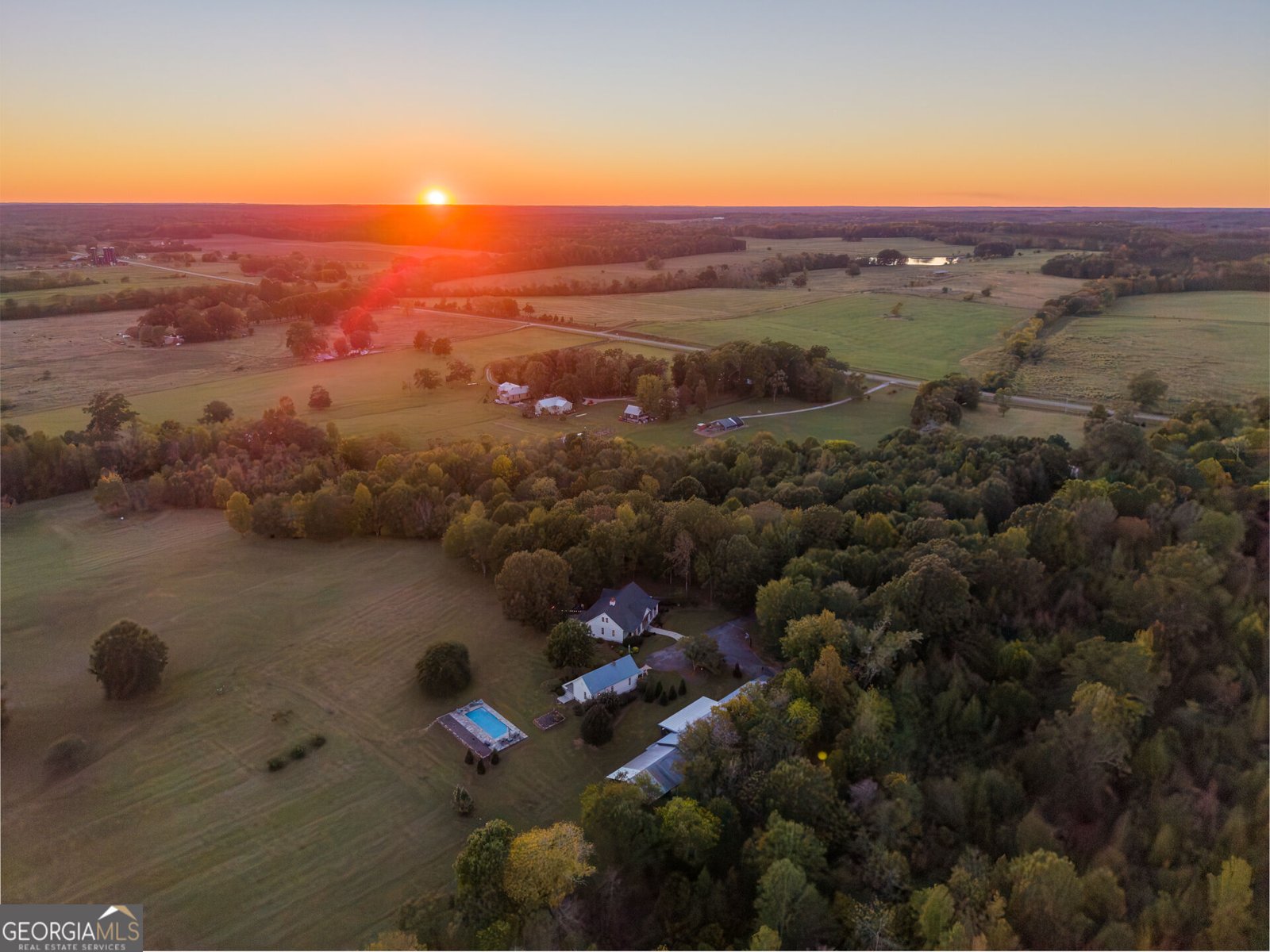 235 Glades Road Eatonton - main photo