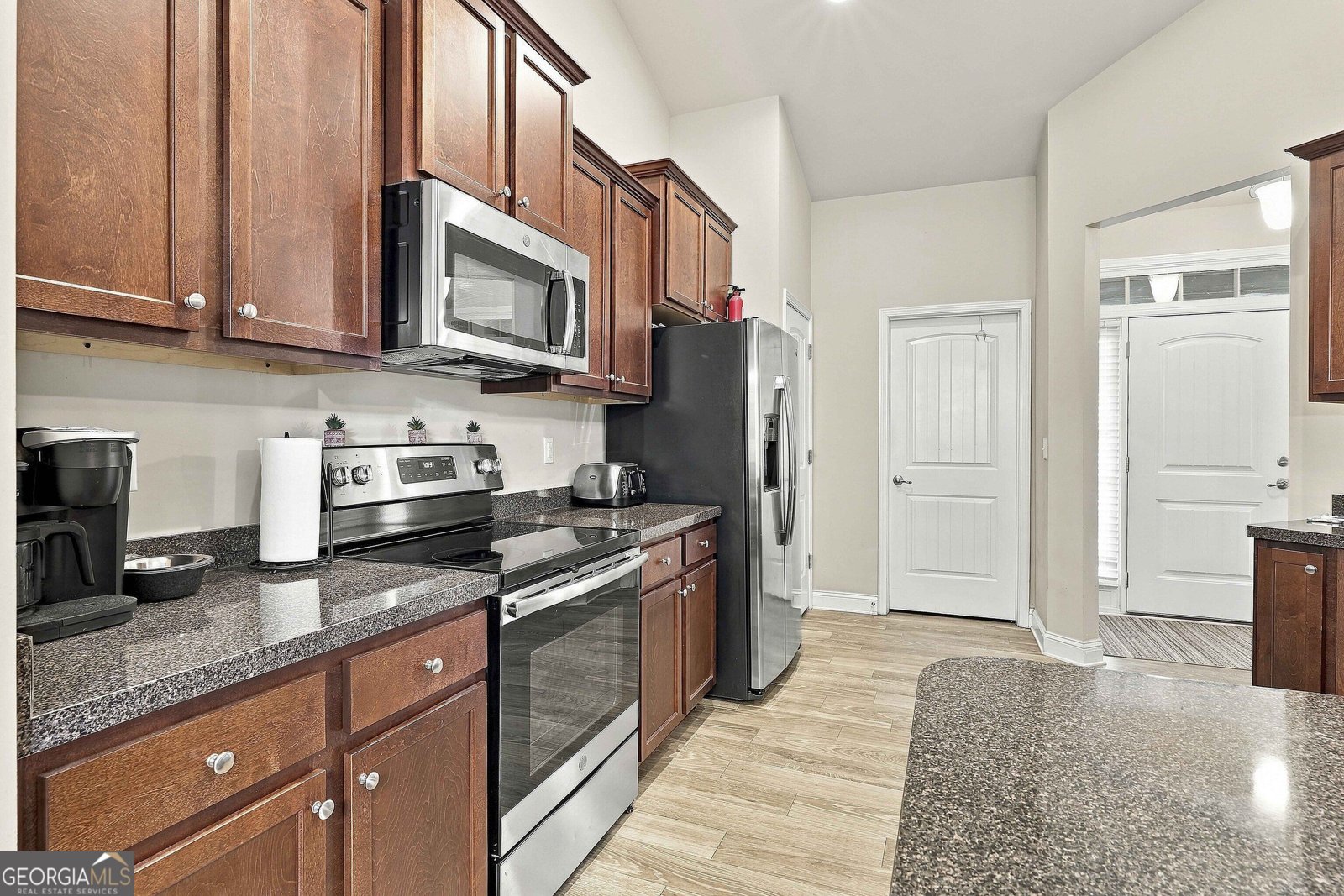 862 Crescent Lane Griffin - Photo 17
