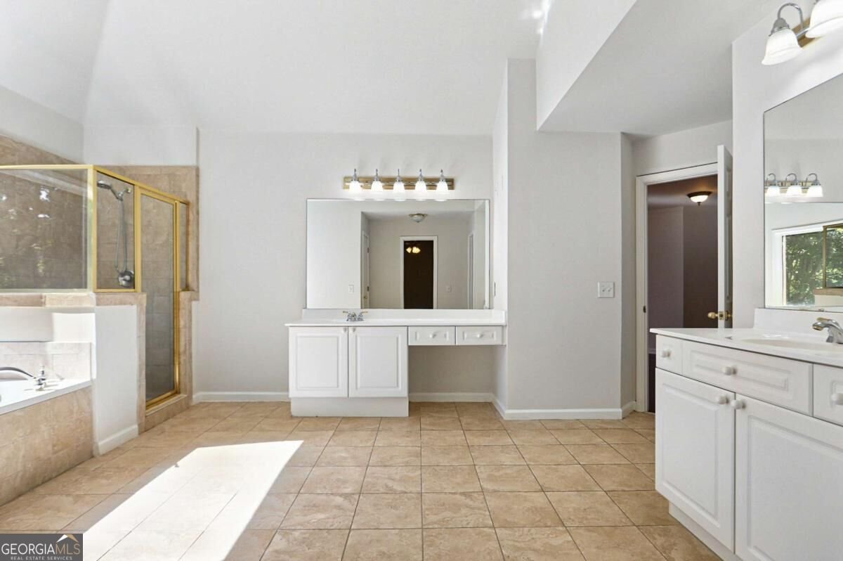 4258 Wyndam Hill Drive Suwanee - Photo 18