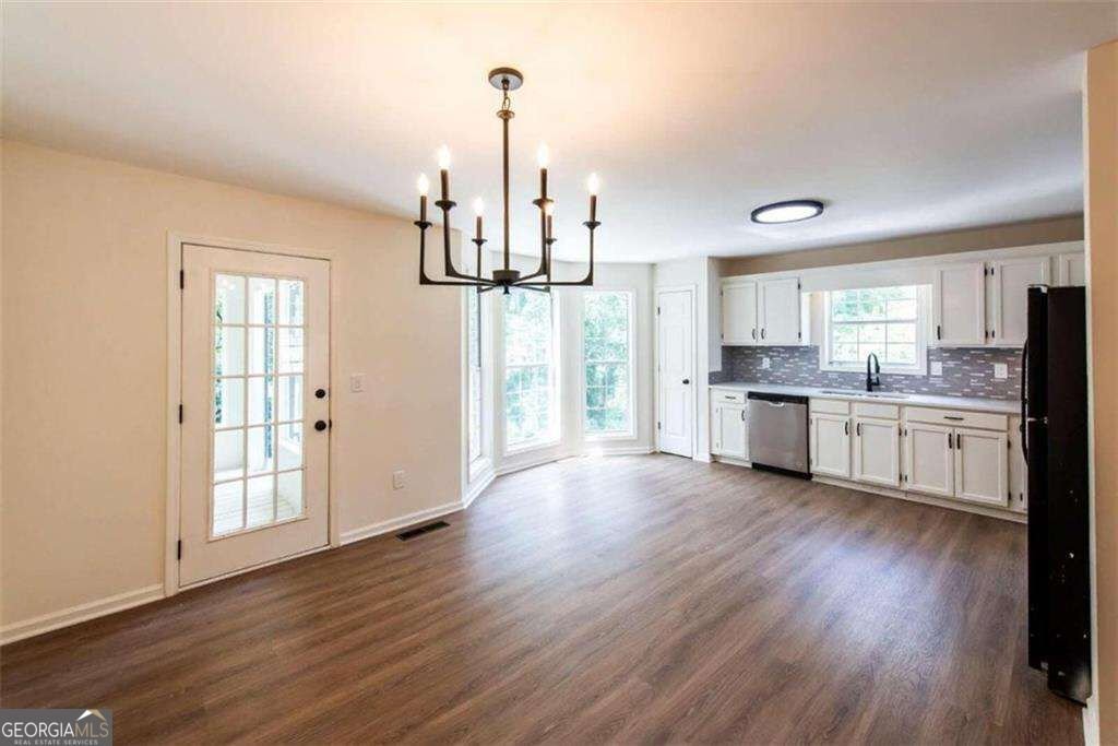 3742 Willow Tree Circle Douglasville - Photo 9