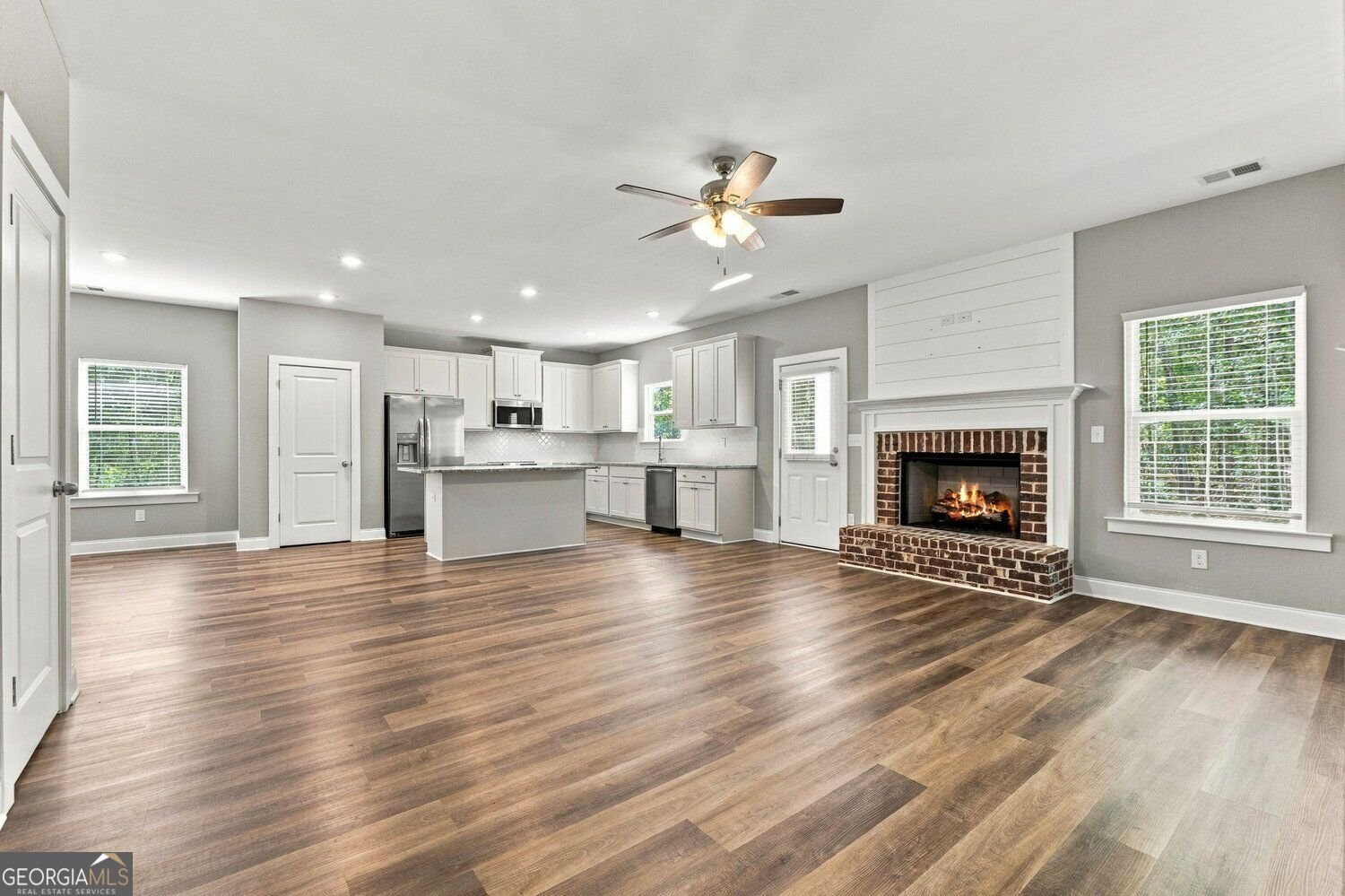 1604 English Road Forsyth - Photo 11