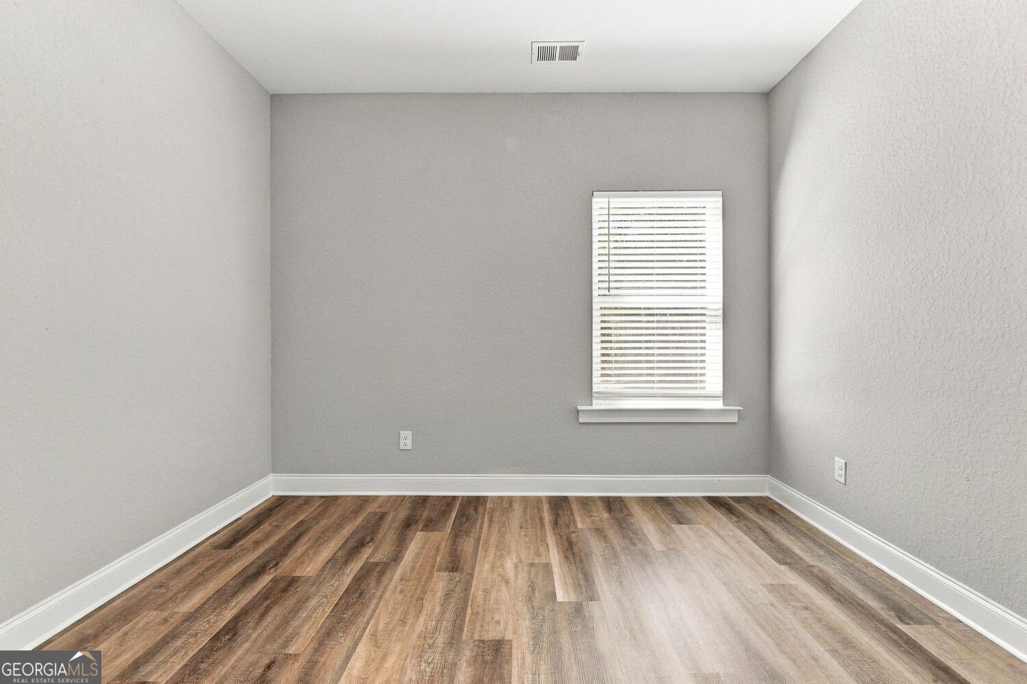 1604 English Road Forsyth - Photo 16