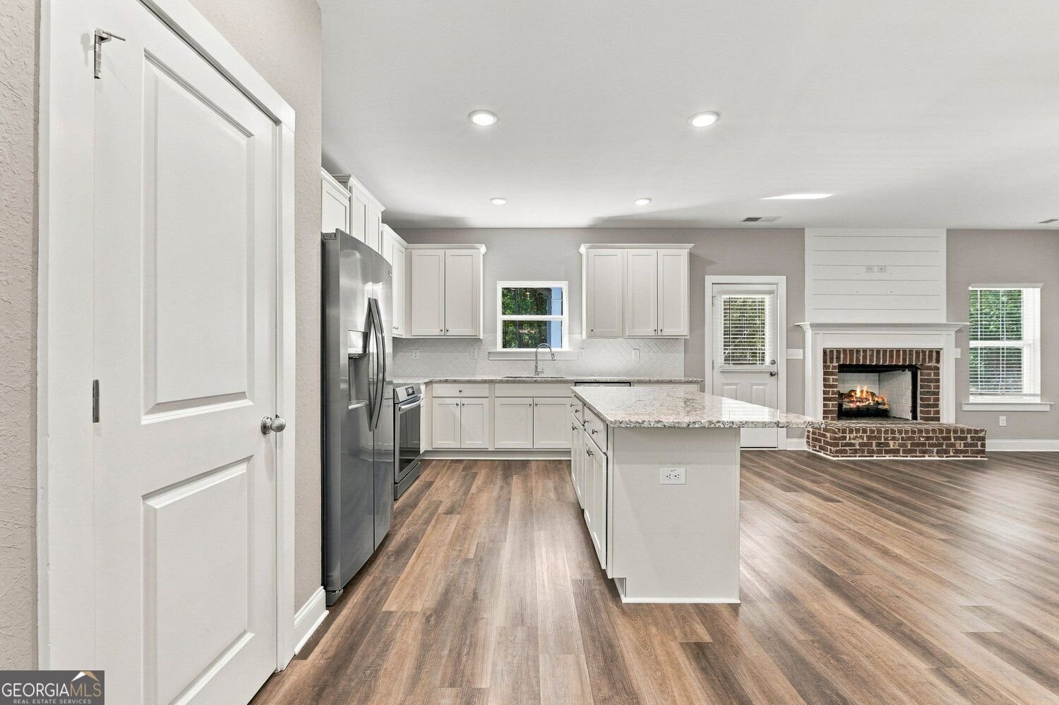 1604 English Road Forsyth - Photo 17