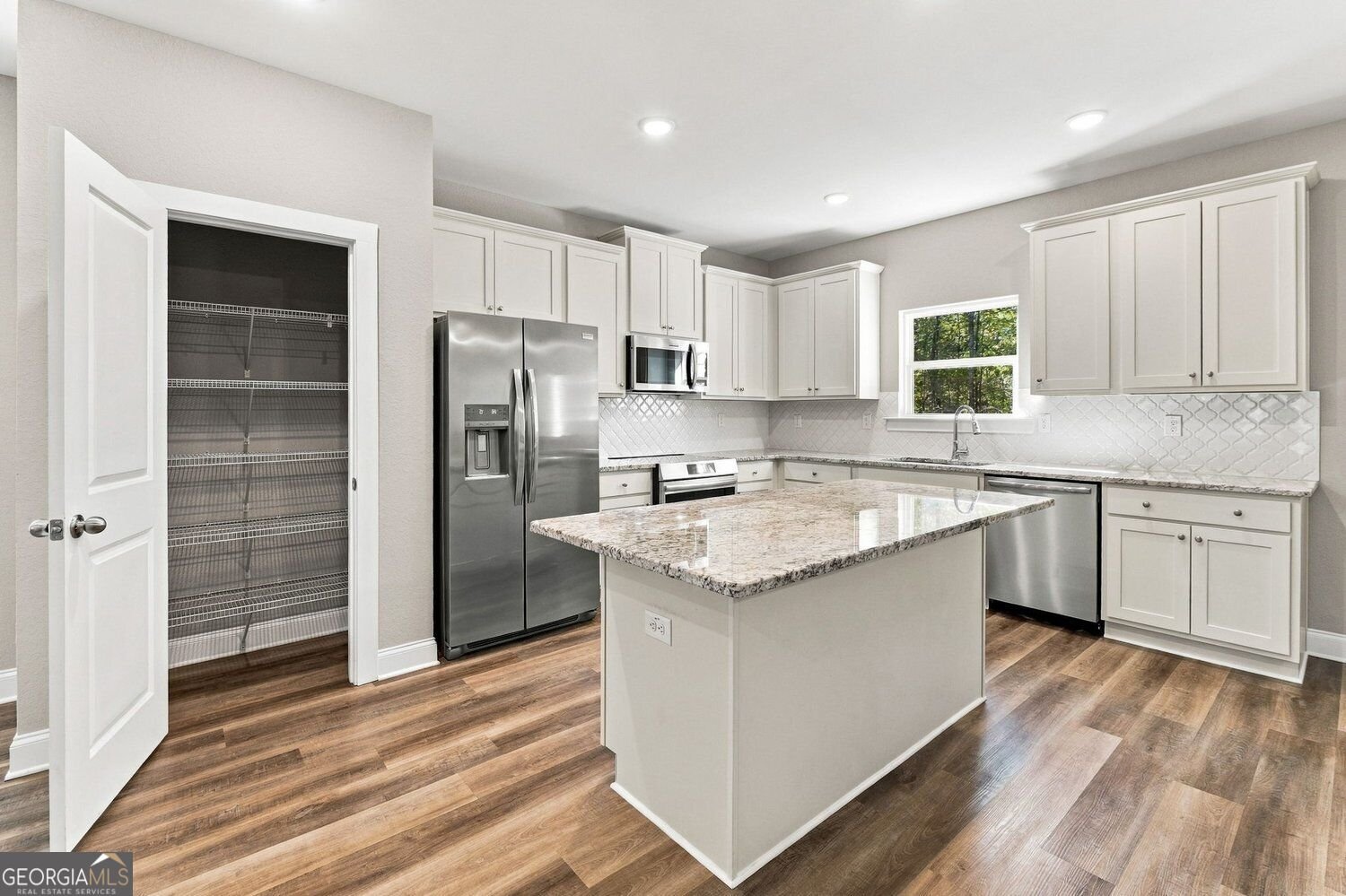 1604 English Road Forsyth - Photo 9