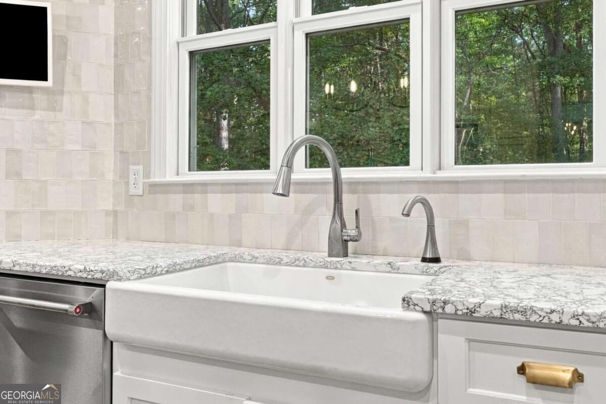 745 Kilgarron Court Milton - Photo 13