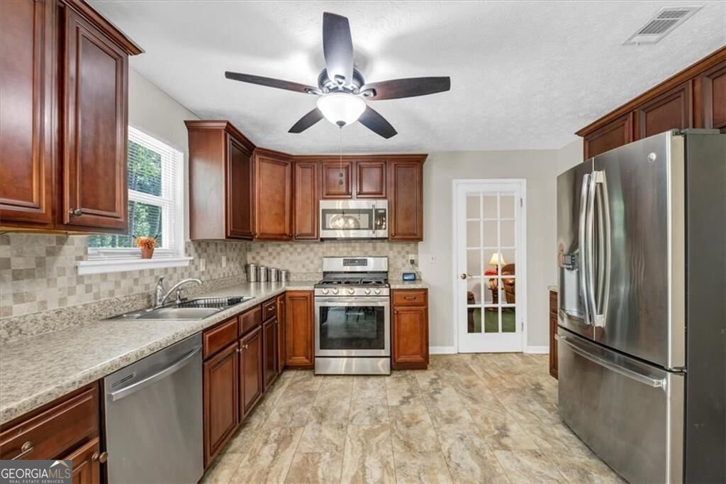 5086 Woodbridge Trail Stone Mountain - Photo 10