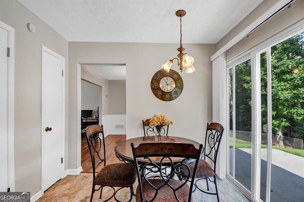 5086 Woodbridge Trail Stone Mountain - Photo 13