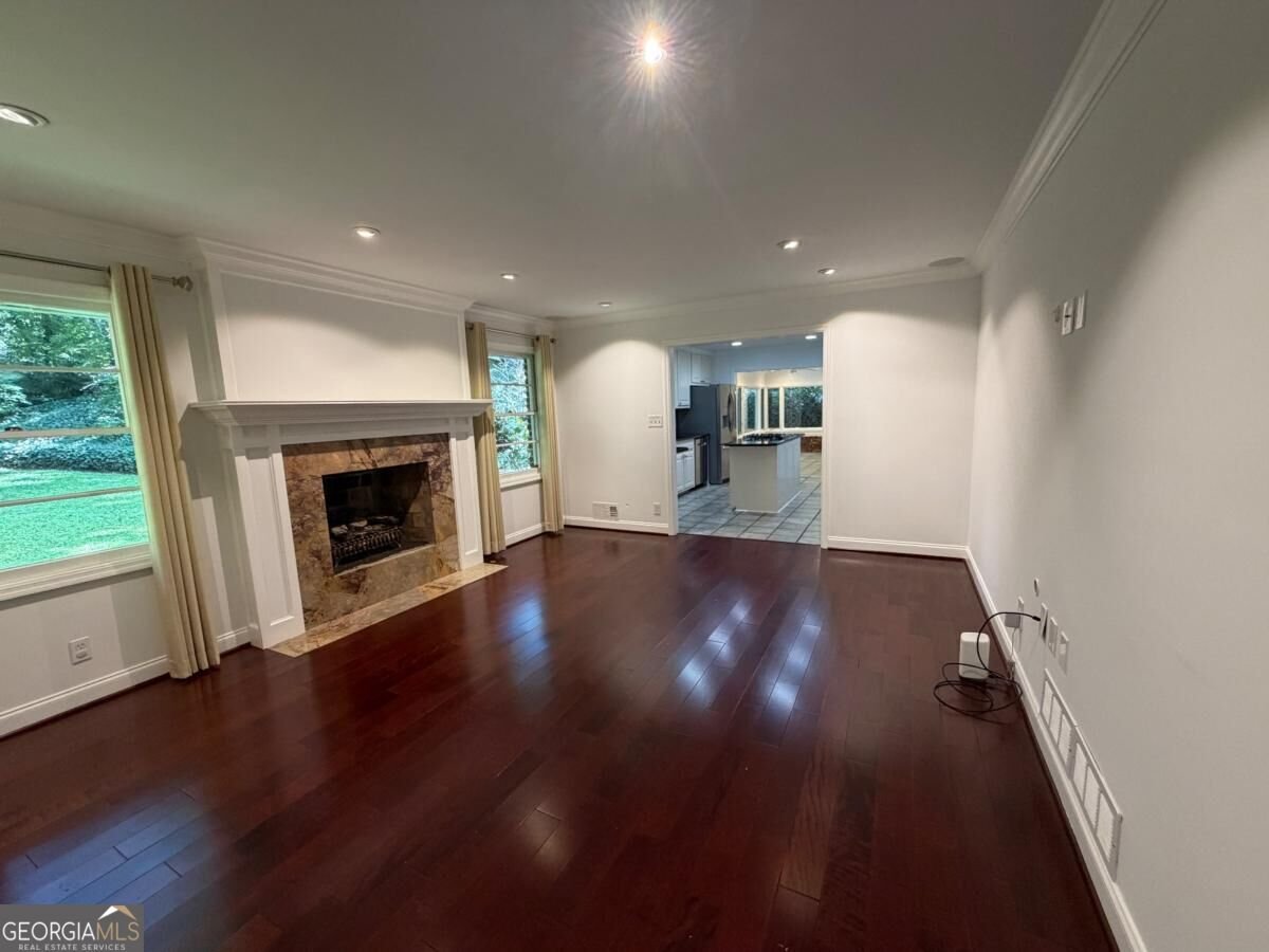 6651 Castleton Drive Sandy Springs - Photo 11