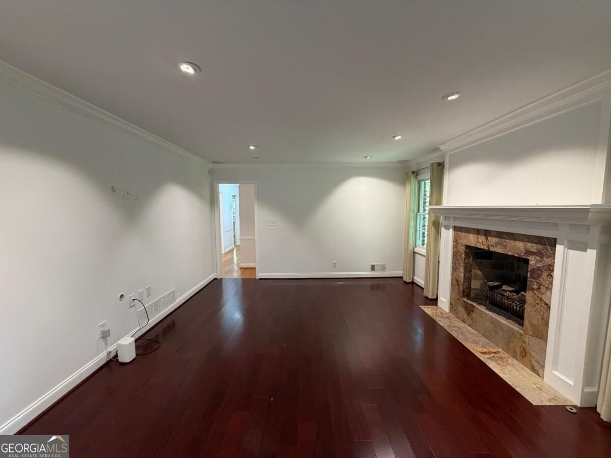 6651 Castleton Drive Sandy Springs - Photo 9