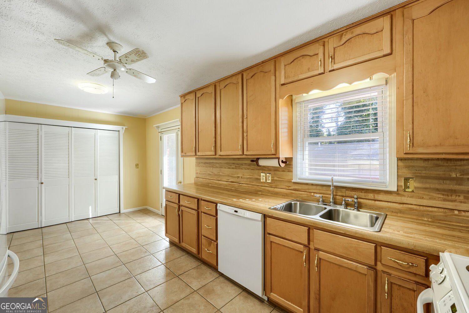 3840 Yates Drive Lithia Springs - Photo 10