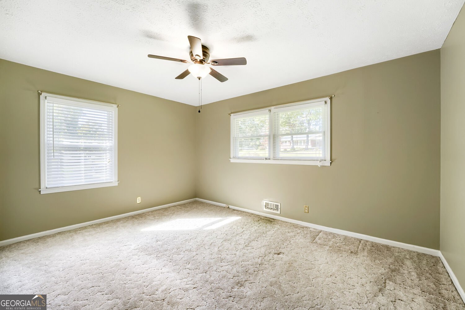 3840 Yates Drive Lithia Springs - Photo 16