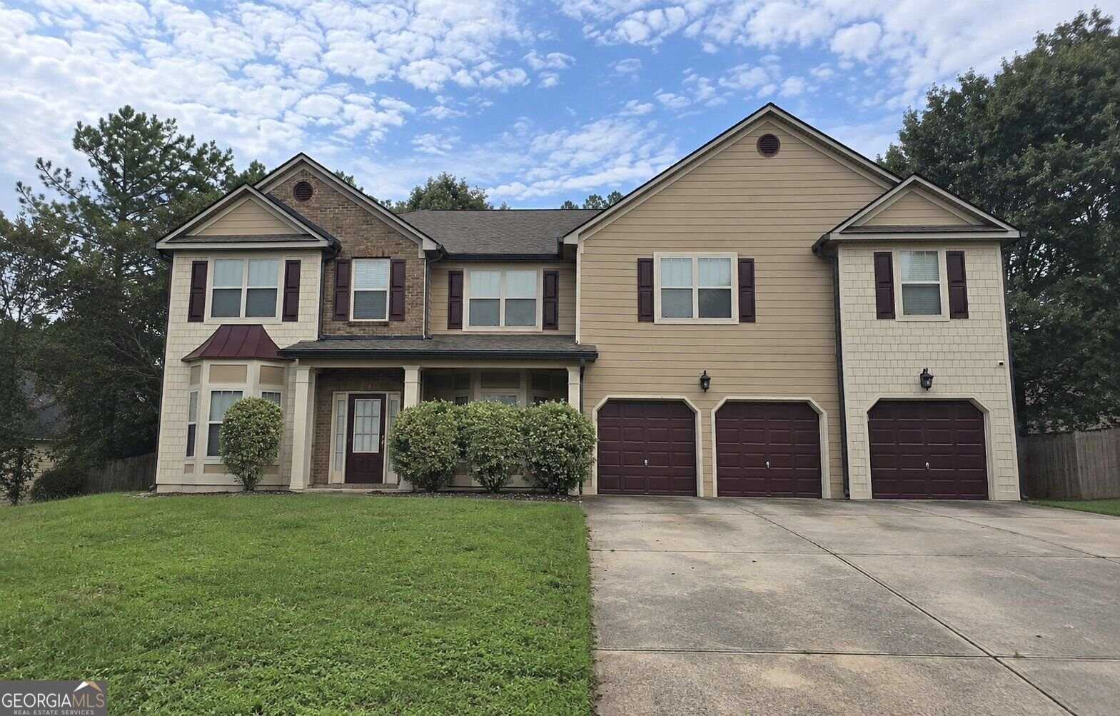 3825 Kings Bridge Drive Douglasville - main photo