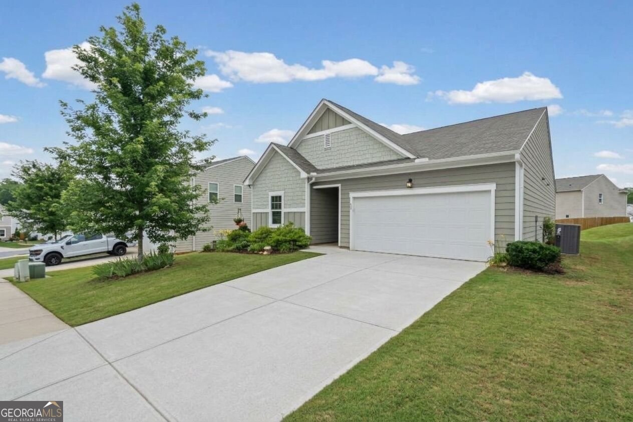 77 Shepard Drive Dawsonville - main photo
