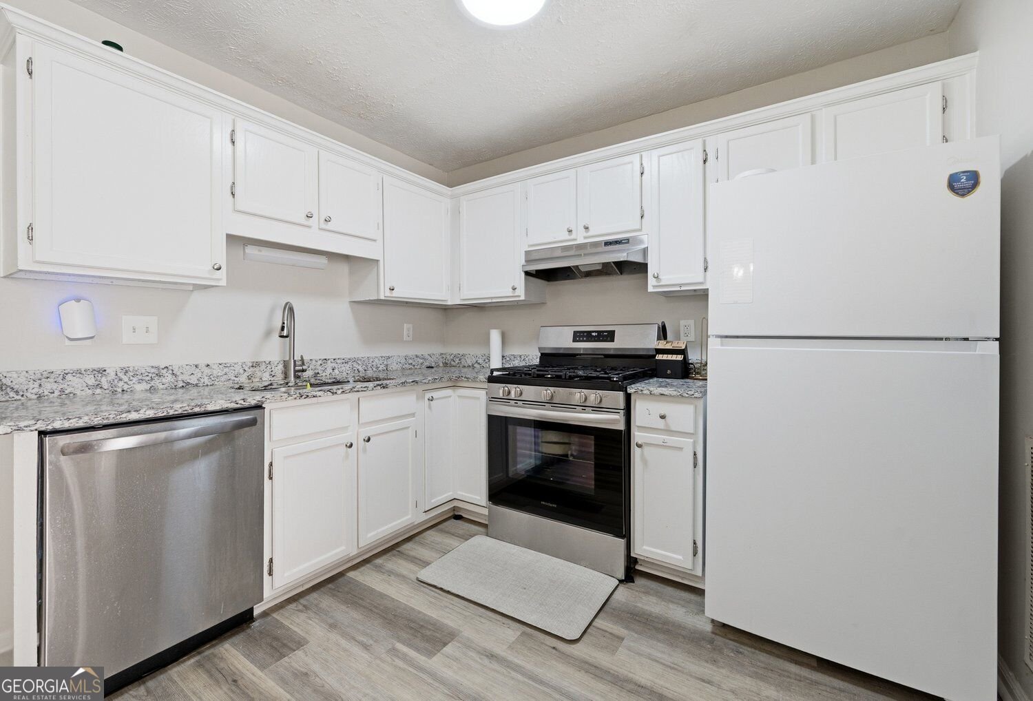 141 Davis Mill Court Lawrenceville - Photo 8
