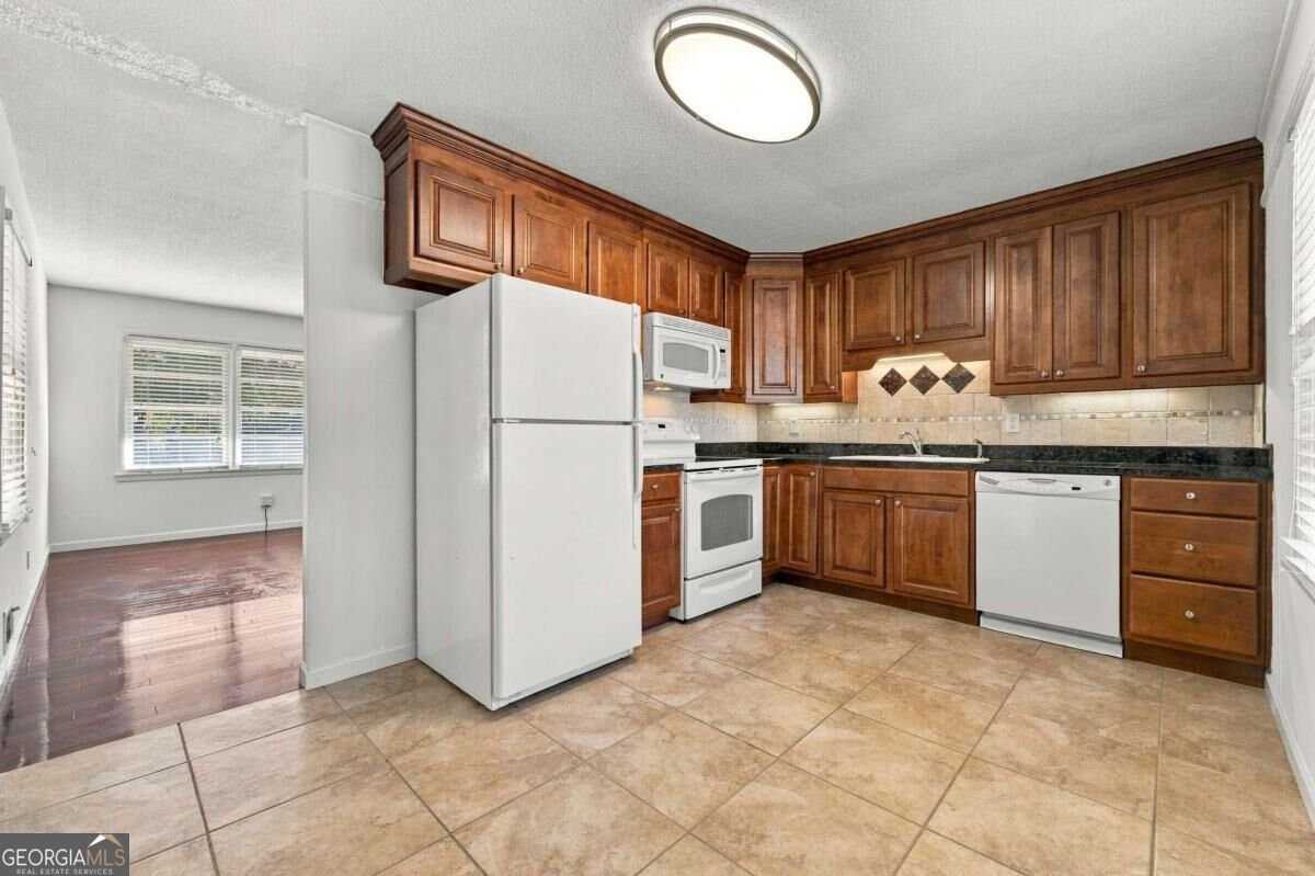 5911 Betty Street Austell - Photo 9