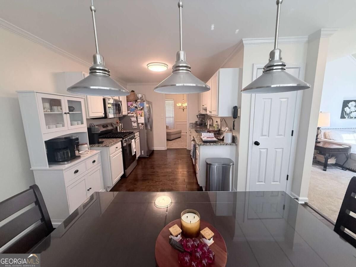 243 Kensington Trace Stockbridge - Photo 16
