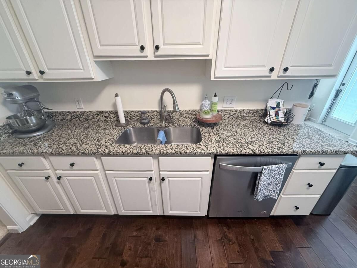 243 Kensington Trace Stockbridge - Photo 18
