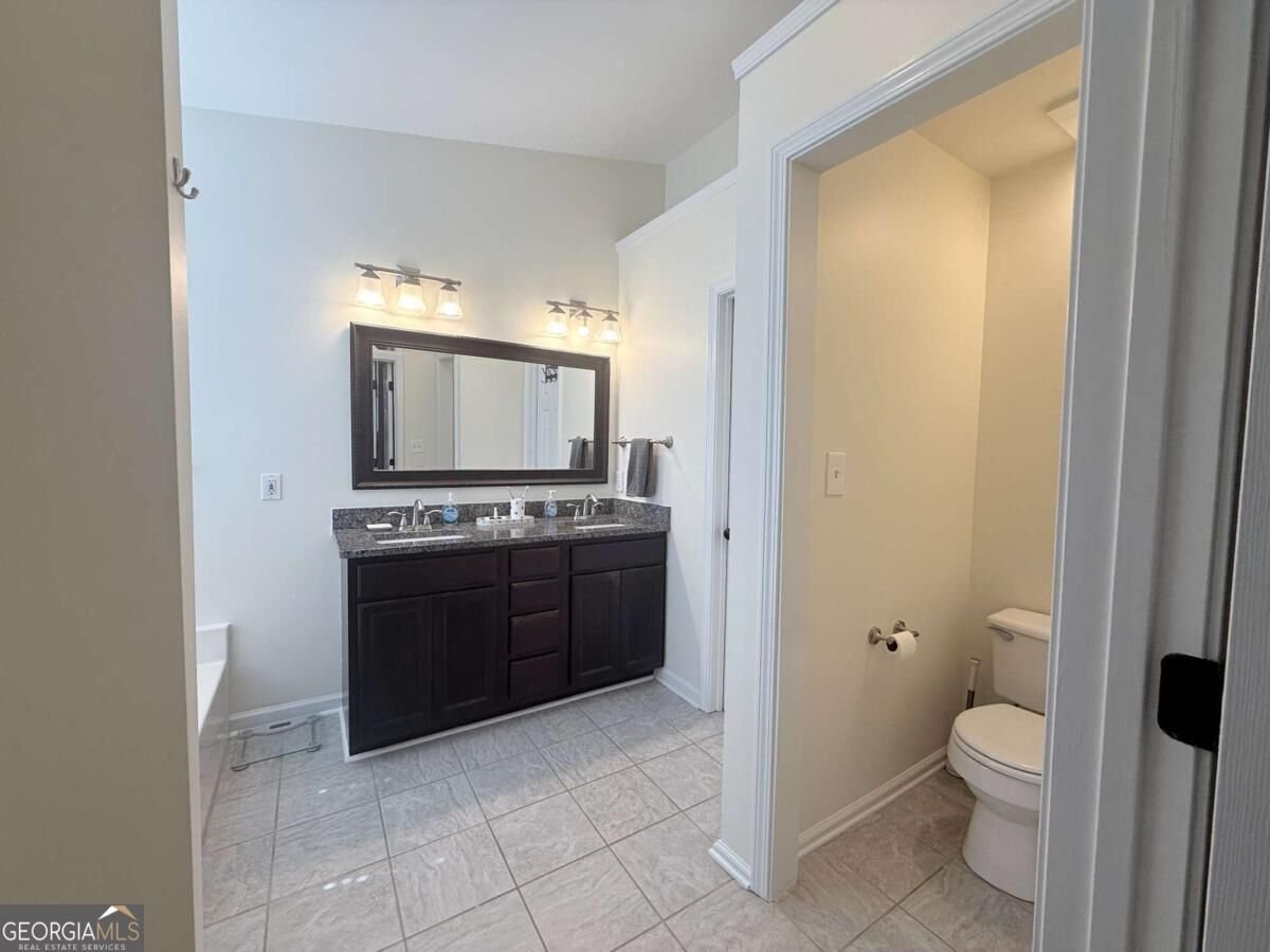 243 Kensington Trace Stockbridge - Photo 28
