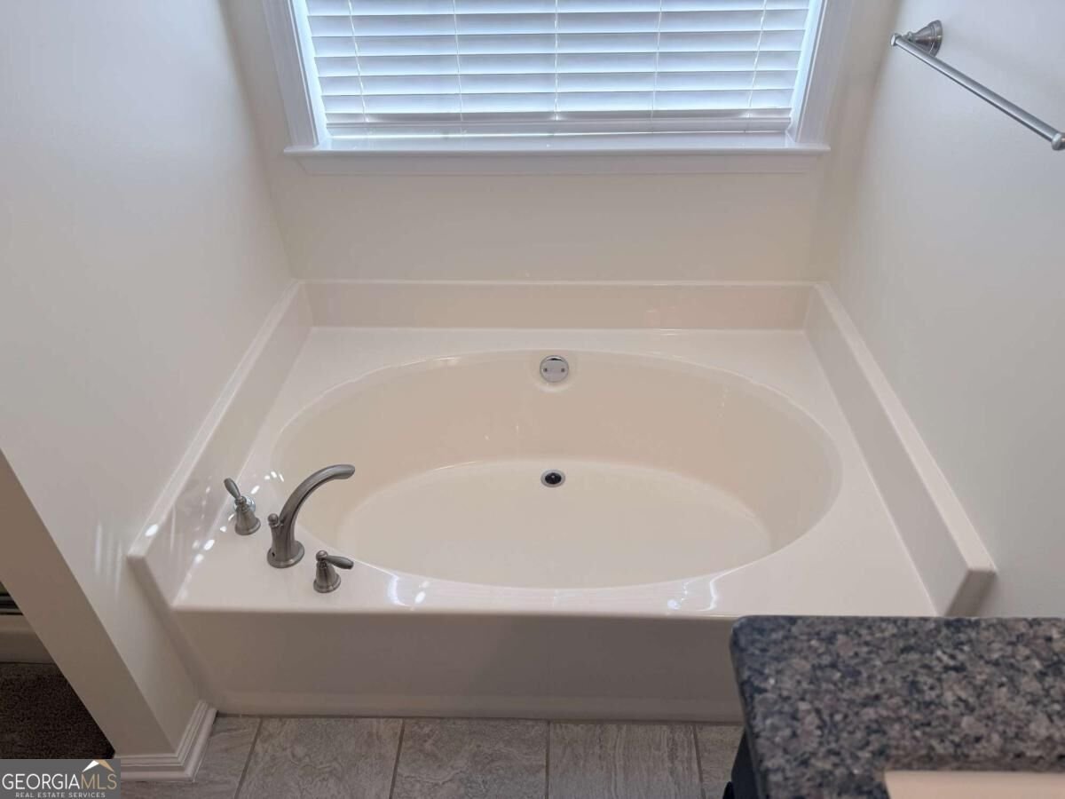 243 Kensington Trace Stockbridge - Photo 31