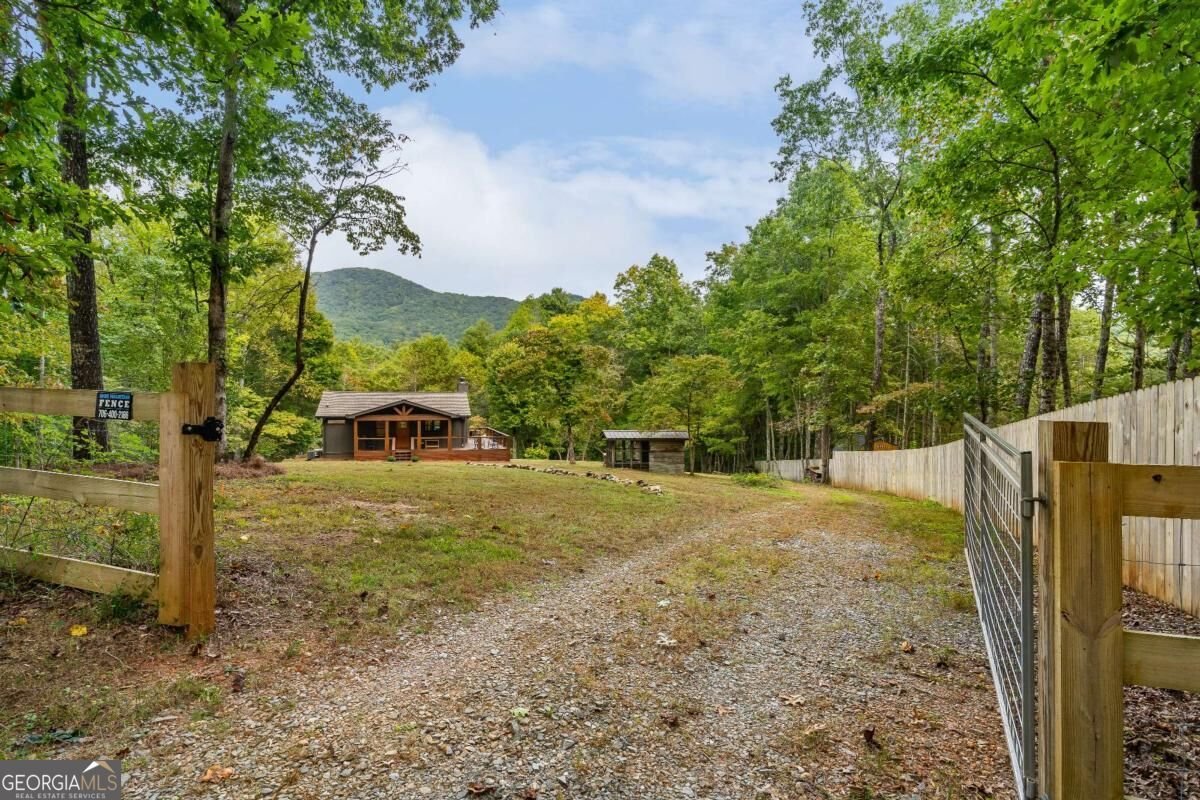 887 Whitecliff Drive Ellijay - main photo
