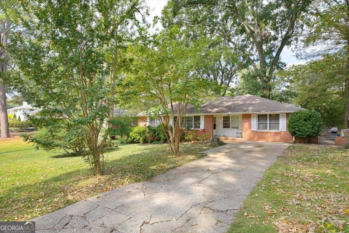 2329 Engineers Drive Marietta - main photo