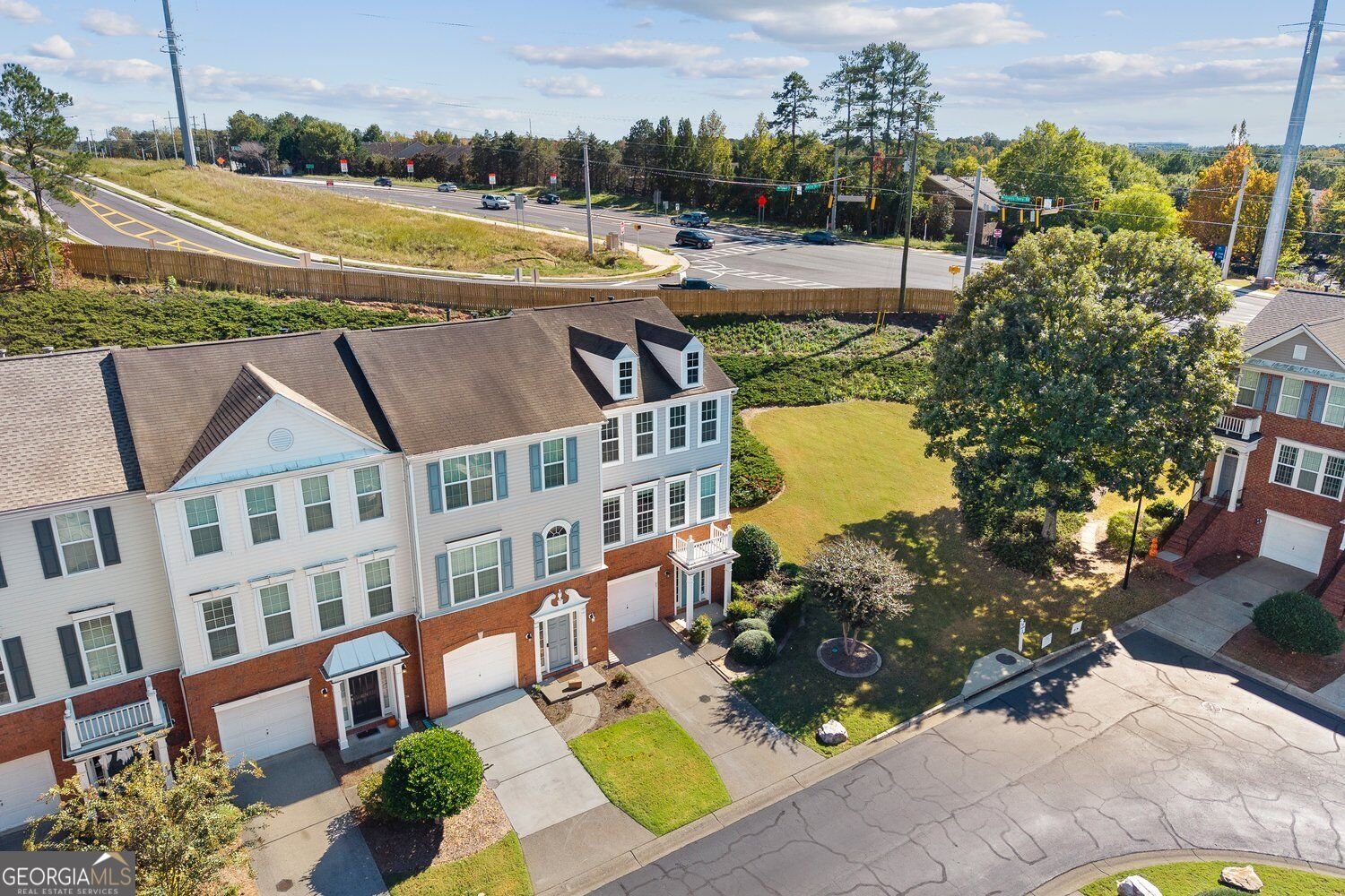 1020 Thornborough Drive Alpharetta - Photo 8