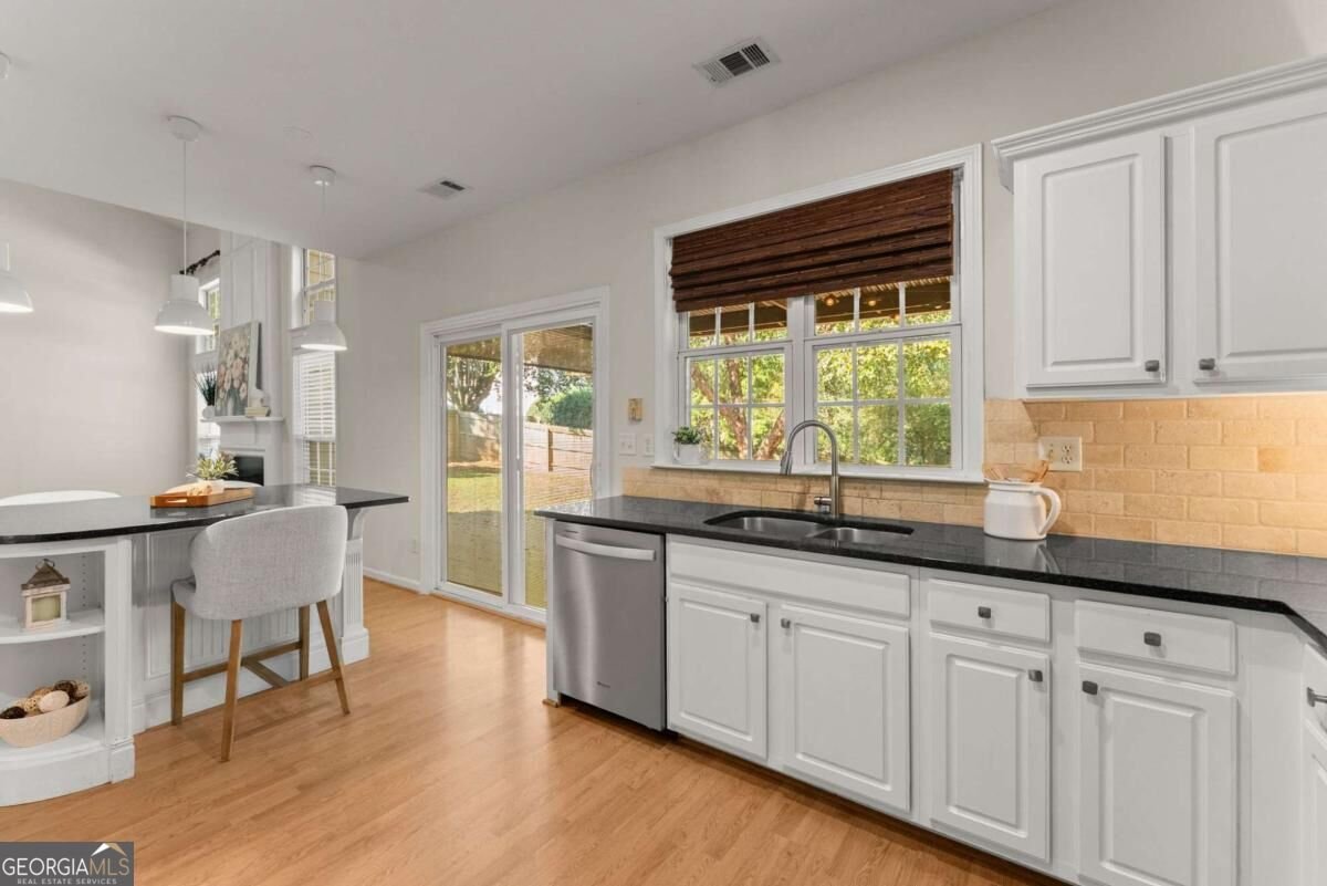 220 Wytheford Court Milton - Photo 22