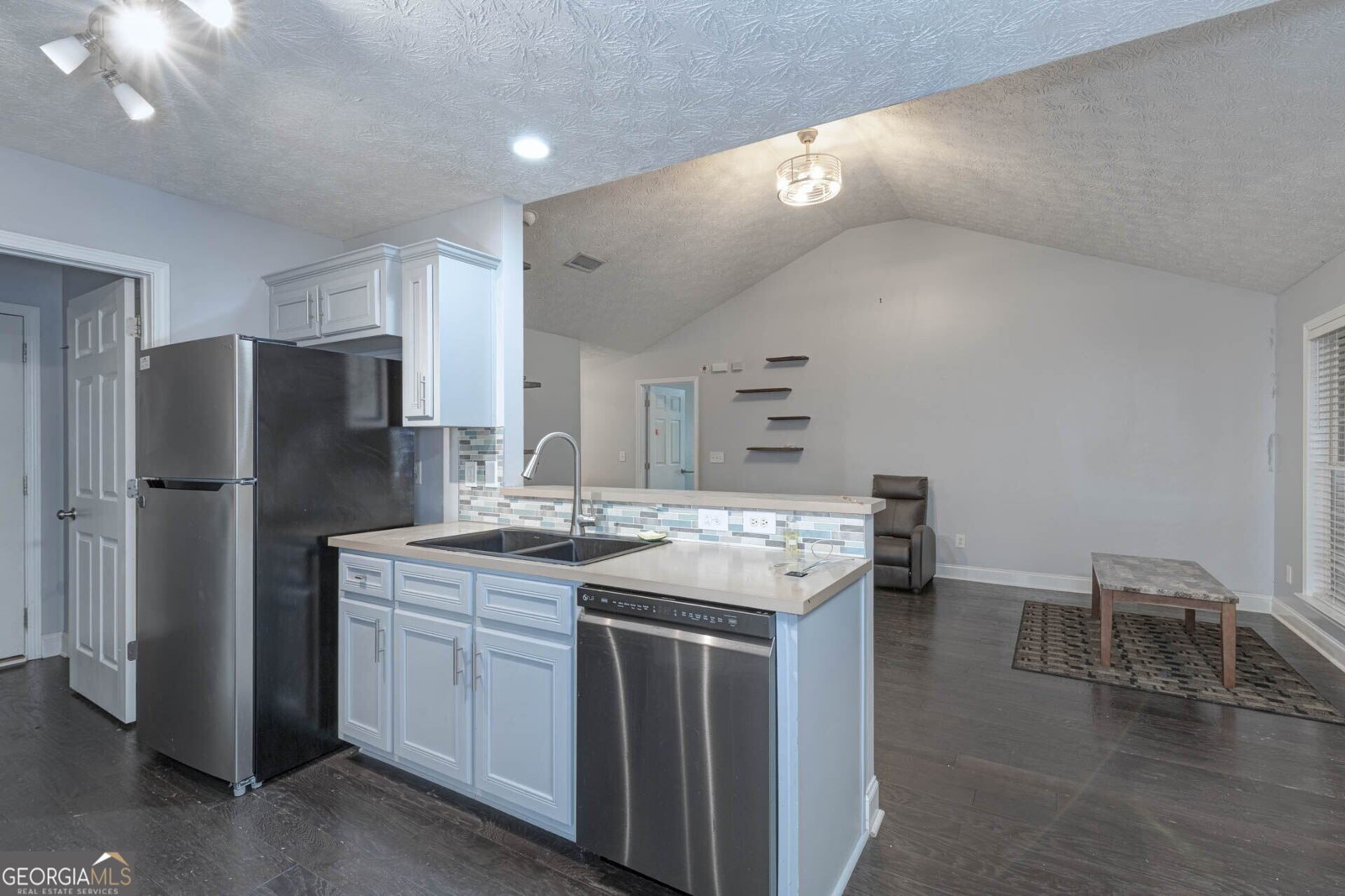 8029 Garrett Pines Drive Midland - Photo 6