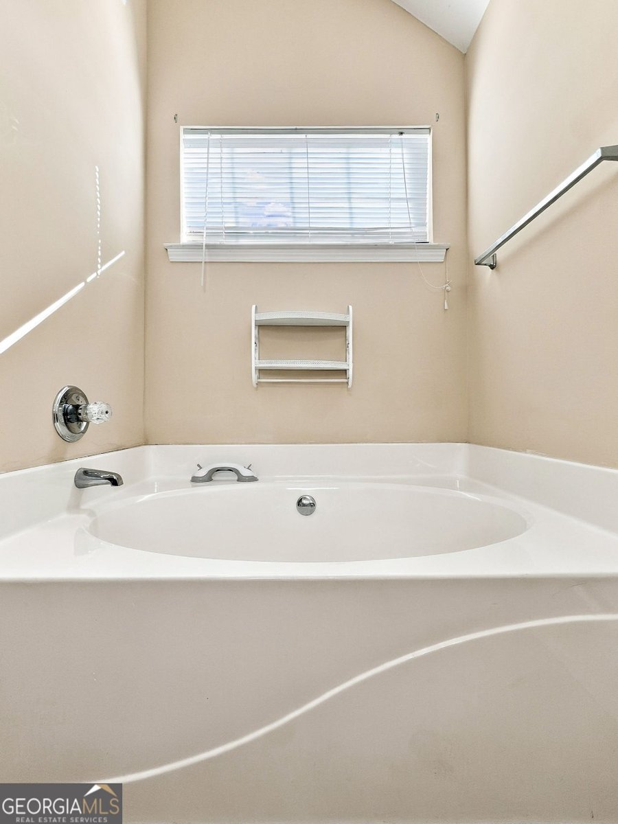 5051 Ambassador Drive McDonough - Photo 17