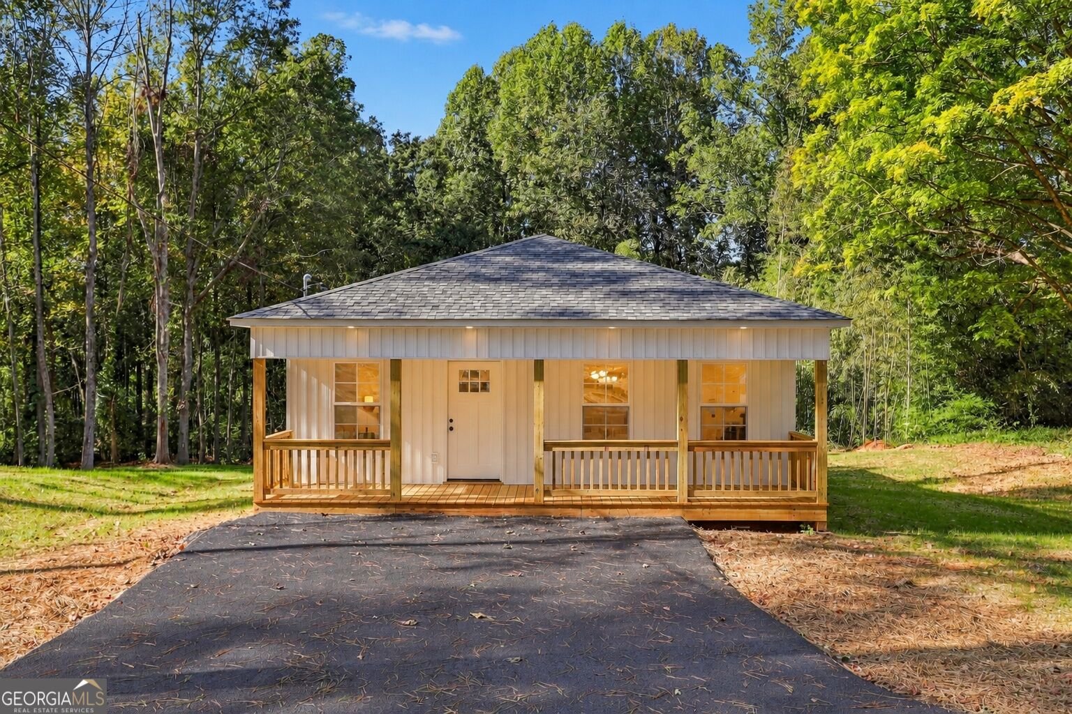 420 Parkway Drive Toccoa - main photo