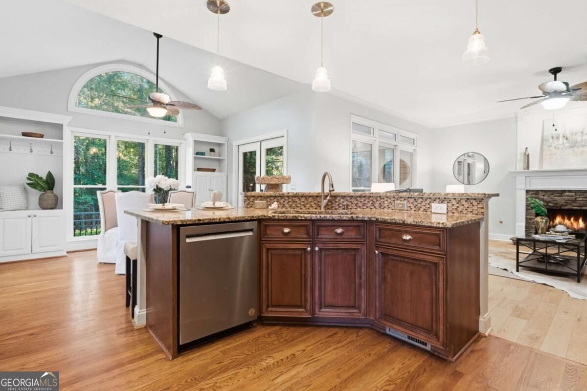 7350 Devonhall Way Johns Creek - Photo 13