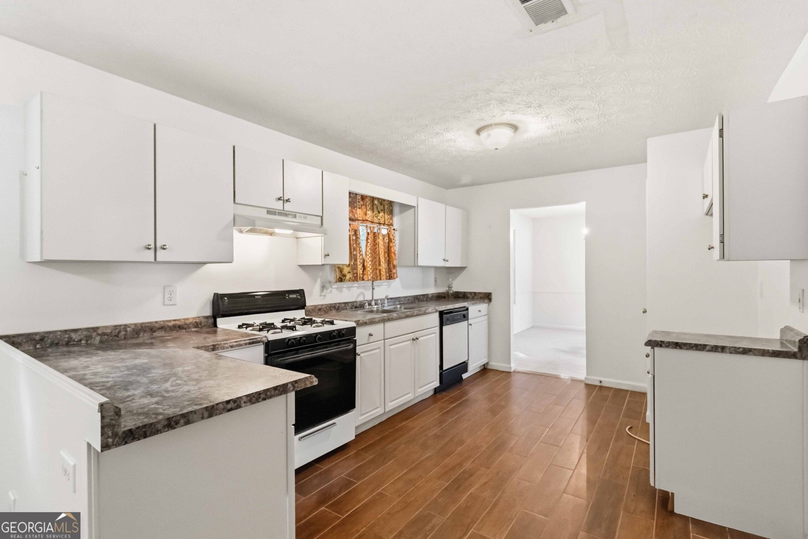 6196 Waterton Drive Lithonia - Photo 11